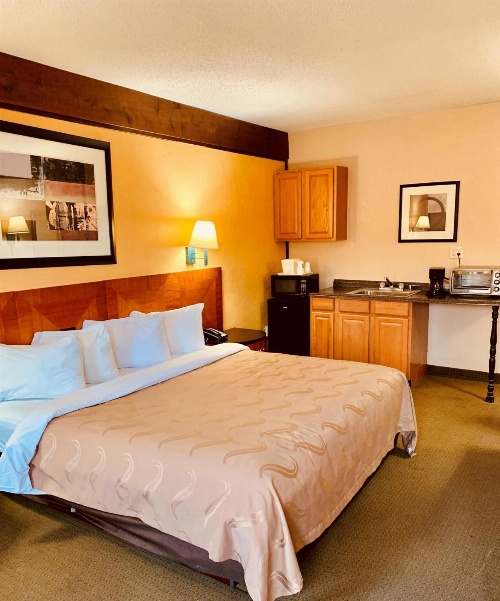 Baymont by Wyndham Front Royal Near Shenandoah National Park image 2