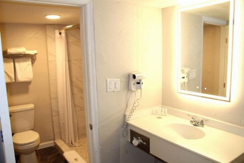 Baymont by Wyndham Front Royal Near Shenandoah National Park image 32