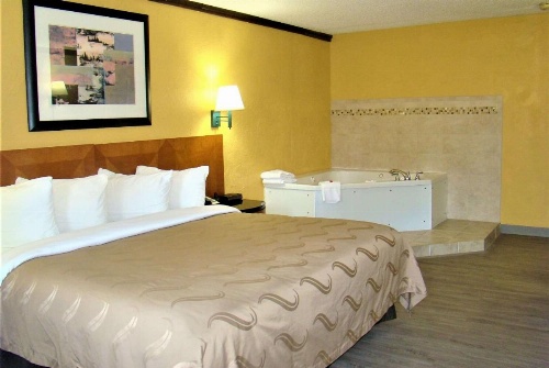 Baymont by Wyndham Front Royal Near Shenandoah National Park image 38